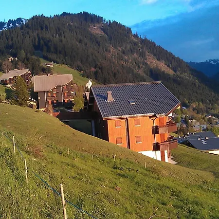 Modern In With Fantastic Views *